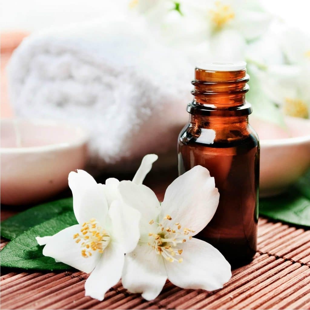 Natural hormone balance using essential oils