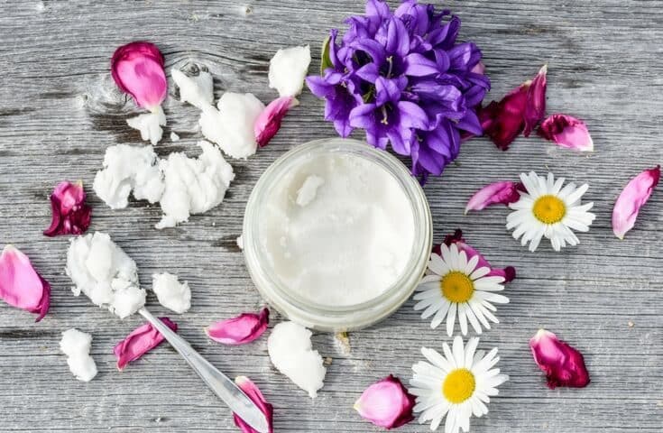 What's the method for coconut oil cold sore treatment?