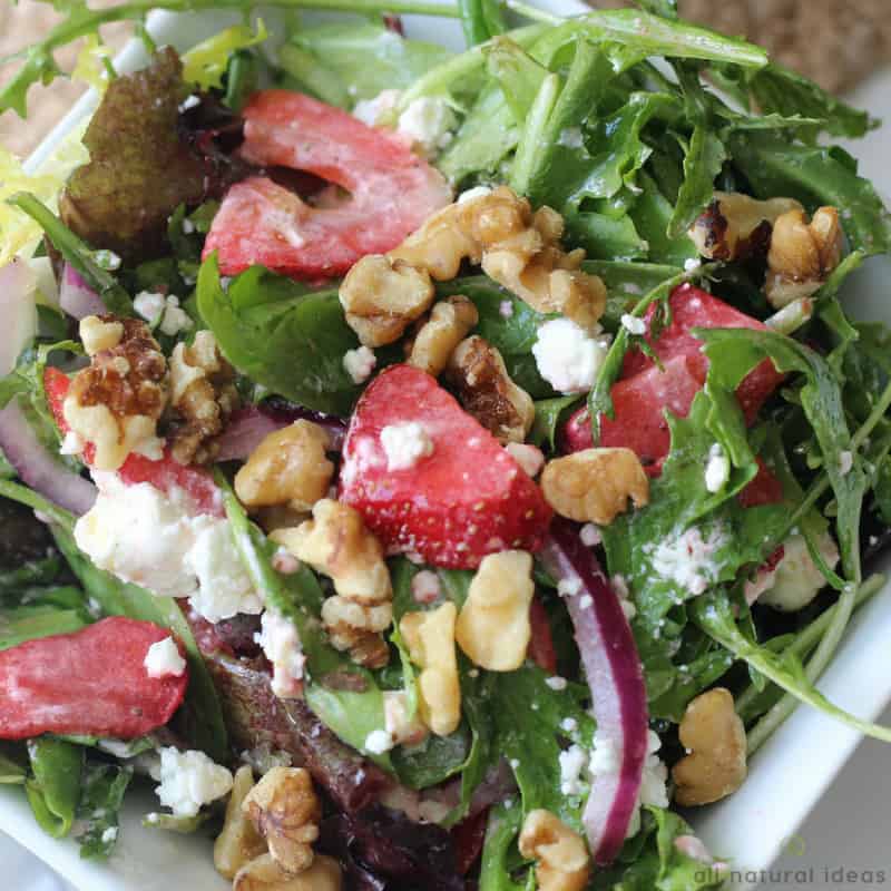 Easy spinach strawberry walnut salad