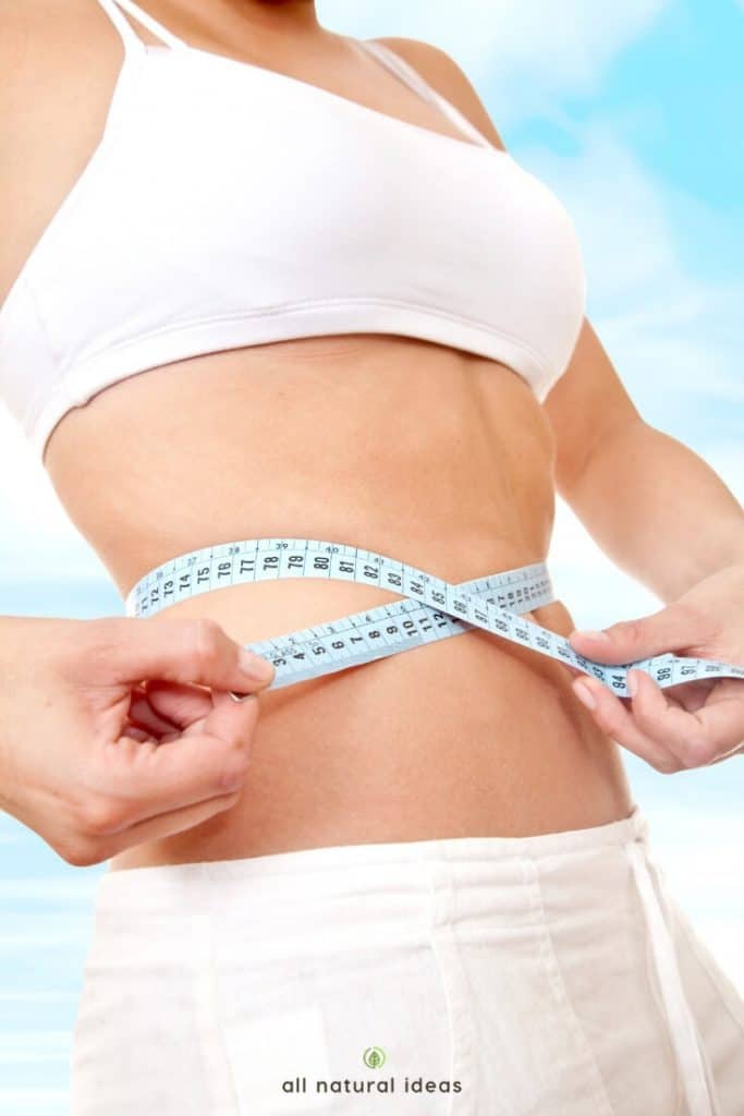 Do you drool just thinking about rich-tasting Thai dishes cooked with the minty-lemon, mildly sharp flavor of lemongrass? Here's another thing to love about the herb: lemongrass tea for weight loss (and other health benefits).... 